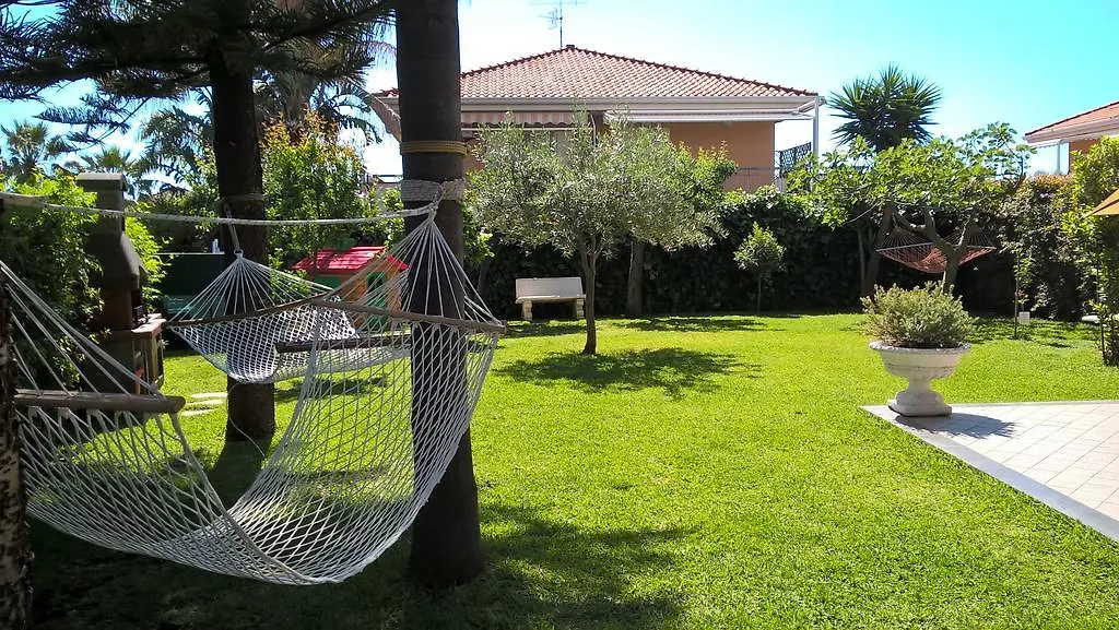 Casa Michelangela Villa Mascali 0*,